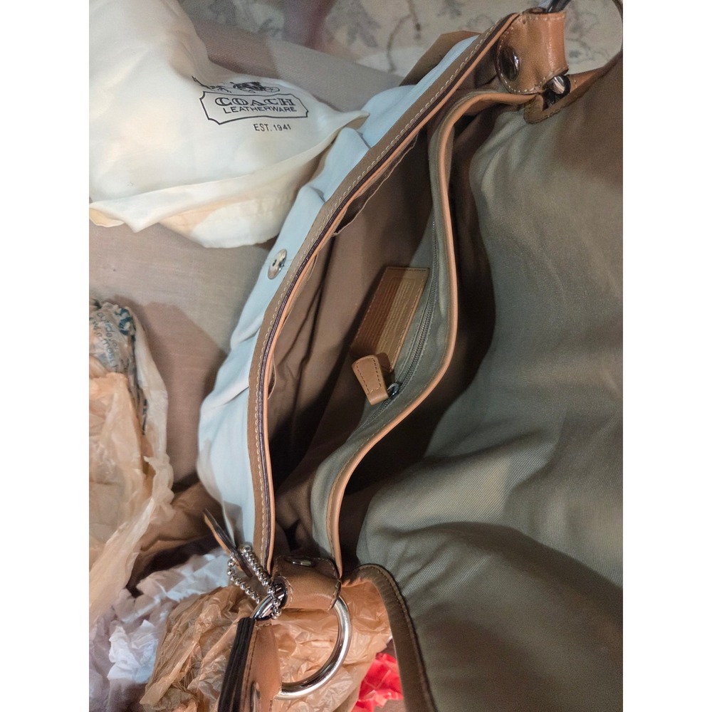 C185 Coach Soho pleated shoulder - Picture 8 of 10